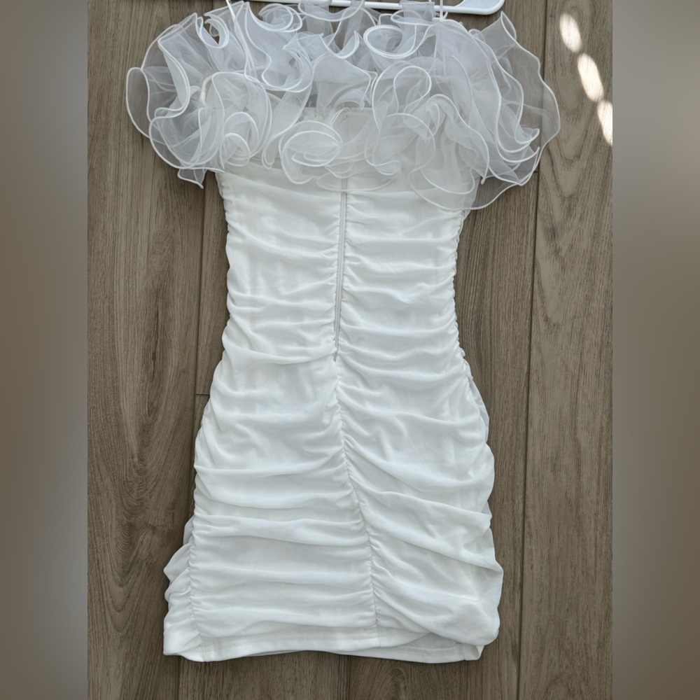 Windsor White Ruffled Dress - Picture 3 of 4